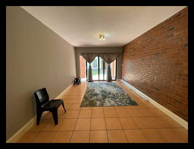 2 BEDROOM APARTMENT FOR SALE IN AUCKLAND PARK